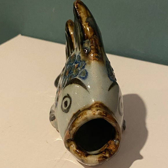 Tonala Hand Painted Mexican Pottery Fish Daisy Signed Mexico Open Mouth - Picture 2 of 7